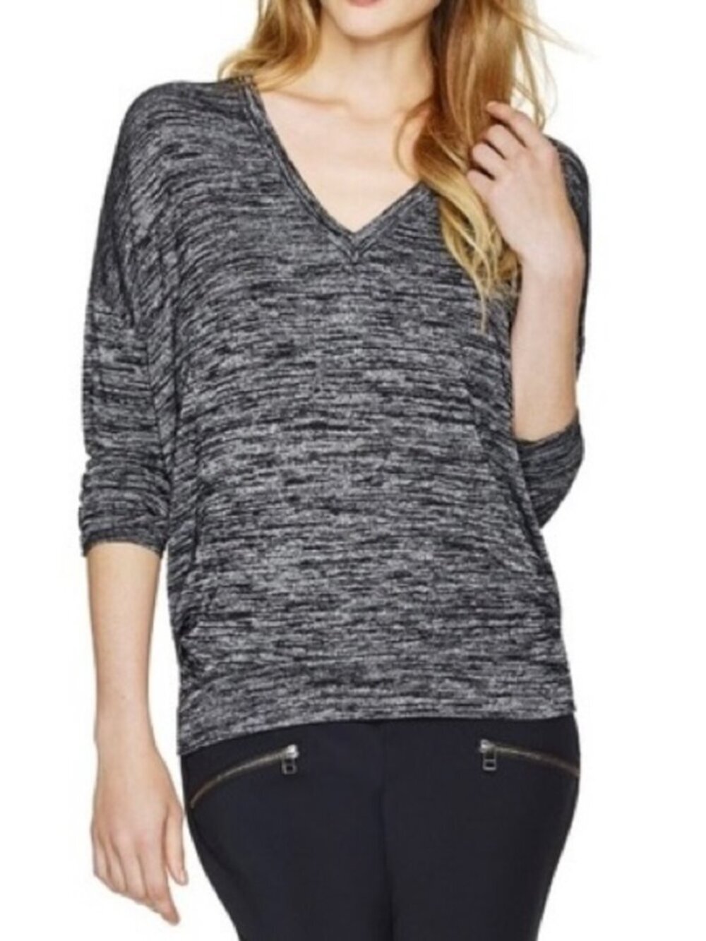Aritzia Wilfred Free Devinette Top Oversized V Neck Knit in Heathered Black